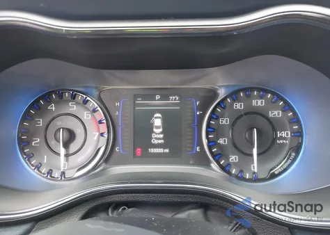 2015 Chrysler 200 S из США, поврежденный, VIN 1C3CCCBB7FN569383